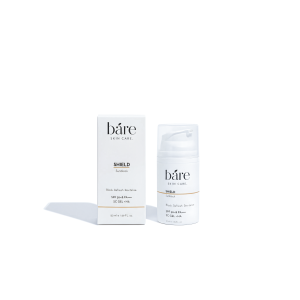 What does it do? SPF by báre offers powerful SPF 50+ and PA++++ protection, blocking up to 98% of UVB rays. It defends the skin against UVA damage, premature ageing, and dark spots. The lightweight, non-greasy formula blends seamlessly without leaving a white cast, while helping prevent hyperpigmentation. Enriched with SC Gel and Hyaluronic Acid, Shield keeps skin hydrated and fresh all day. It is sulfate-free, paraben-free, and cruelty-free for gentle yet effective care. Ideal for: Dry and Normal skin Concerns: Sun protection, UV exposure / damage Suitable for: 16+ years of age Key benefits Protects against hyperpigmentation Non-greasy Doesn’t leave a white cast Prevents premature ageing and dark spots &nbsp; How to Incorporate SHIELD SPF into Your Routine Step 1: Start with báre Hydrating Facial Cleanser to remove any impurities from your skin and leave your skin feeling wonderfully clean. Step 2: Apply the báre Glow Serum which will help repair your skin. Step 3: Seal everything with a hydrating moisturizer. Step 4: Use báre Shield Sunscreen to protect your skin against sun damage.